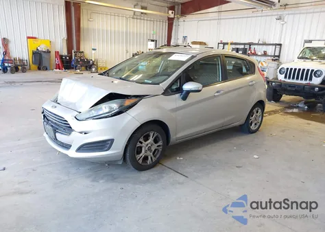 2015 Ford Fiesta Se z USA, uszkodzony, nr VIN 3FADP4EJ2FM118486